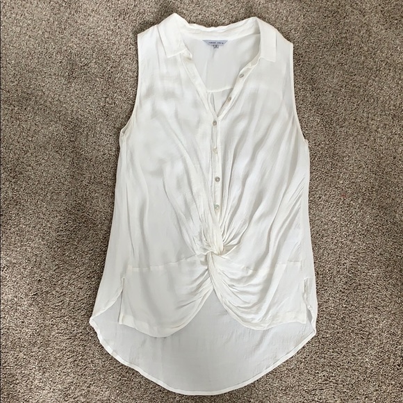 Tops - Sleeveless casual shirt
